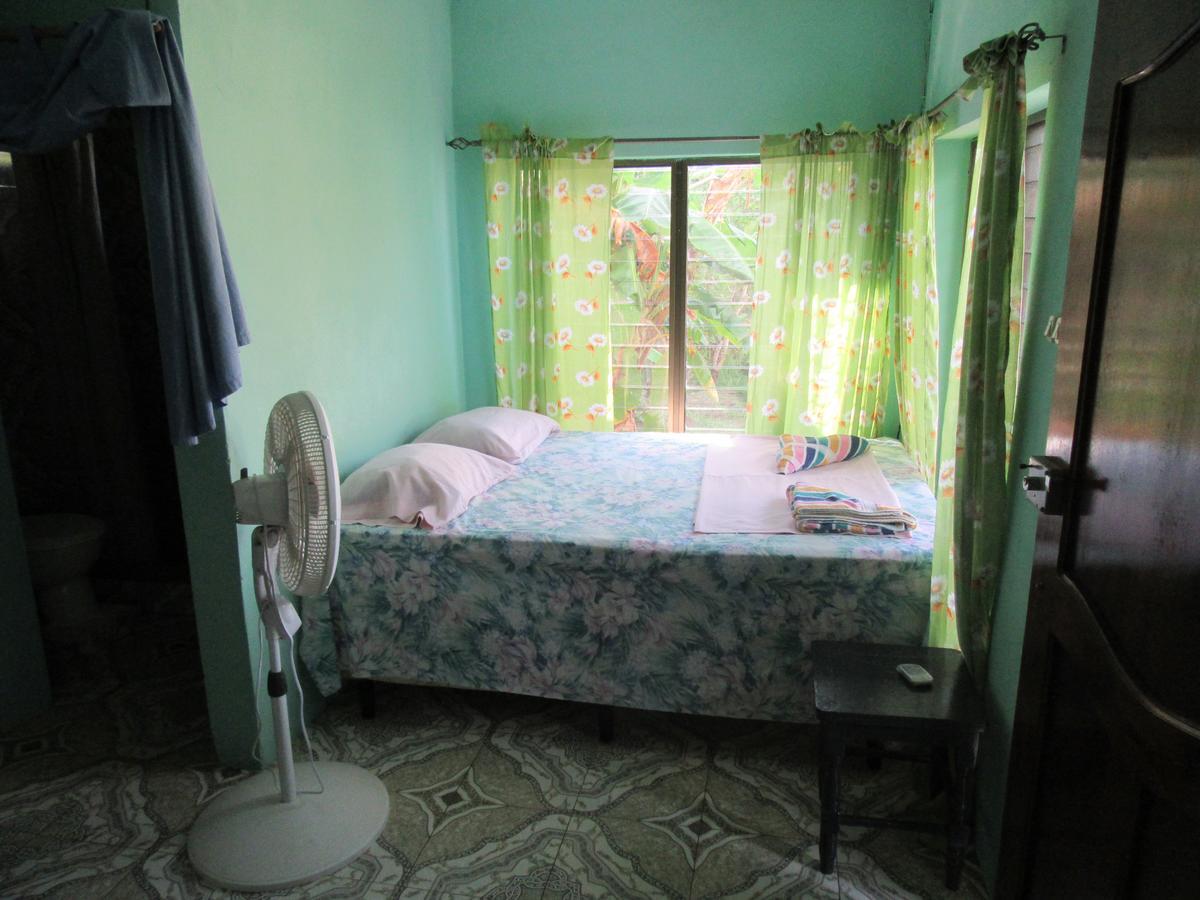 Villy'S Cottage North End Extérieur photo